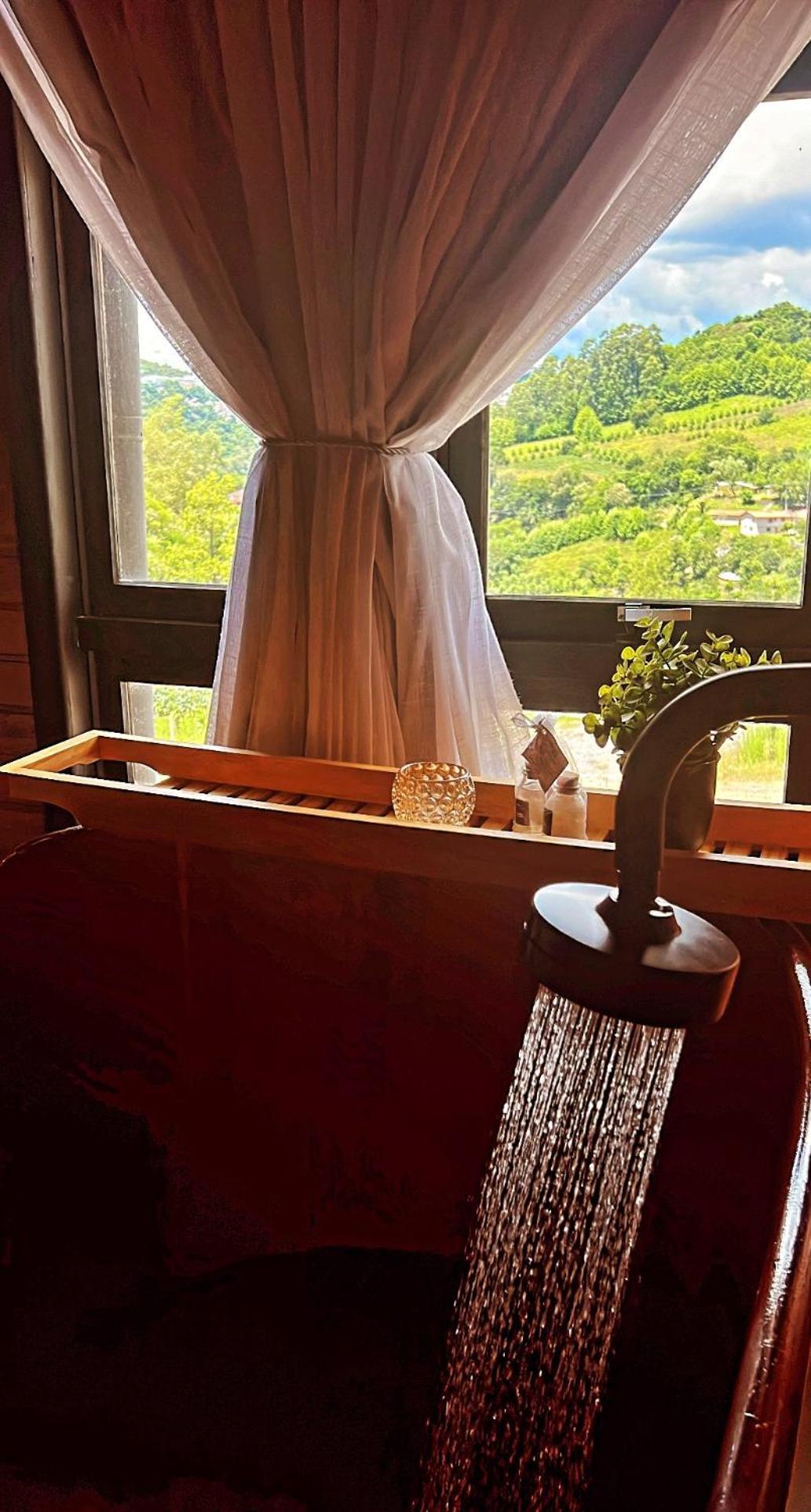 Capanna Del Vale - Um Refugio No Vale Dos Vinhedos Com Experiencia Exclusiva De Degustacao Na Vinicola Dom Candido เบงโต กองซัลเวส ภายนอก รูปภาพ